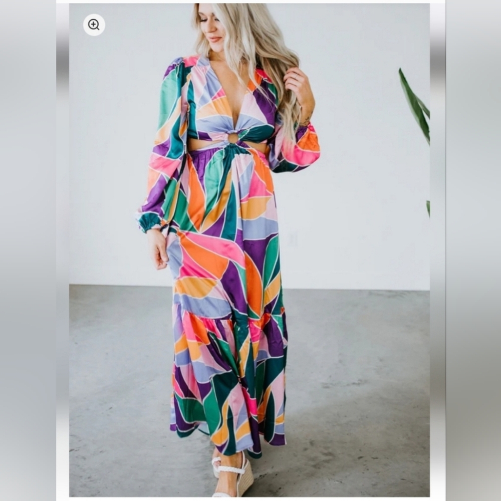 Boutique Peach Love California Maxi Dress colorful O-ring cutout waist back S